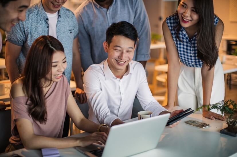 gradsingapore_Income_StartingYourCareerWithIncome_Photo2_2021